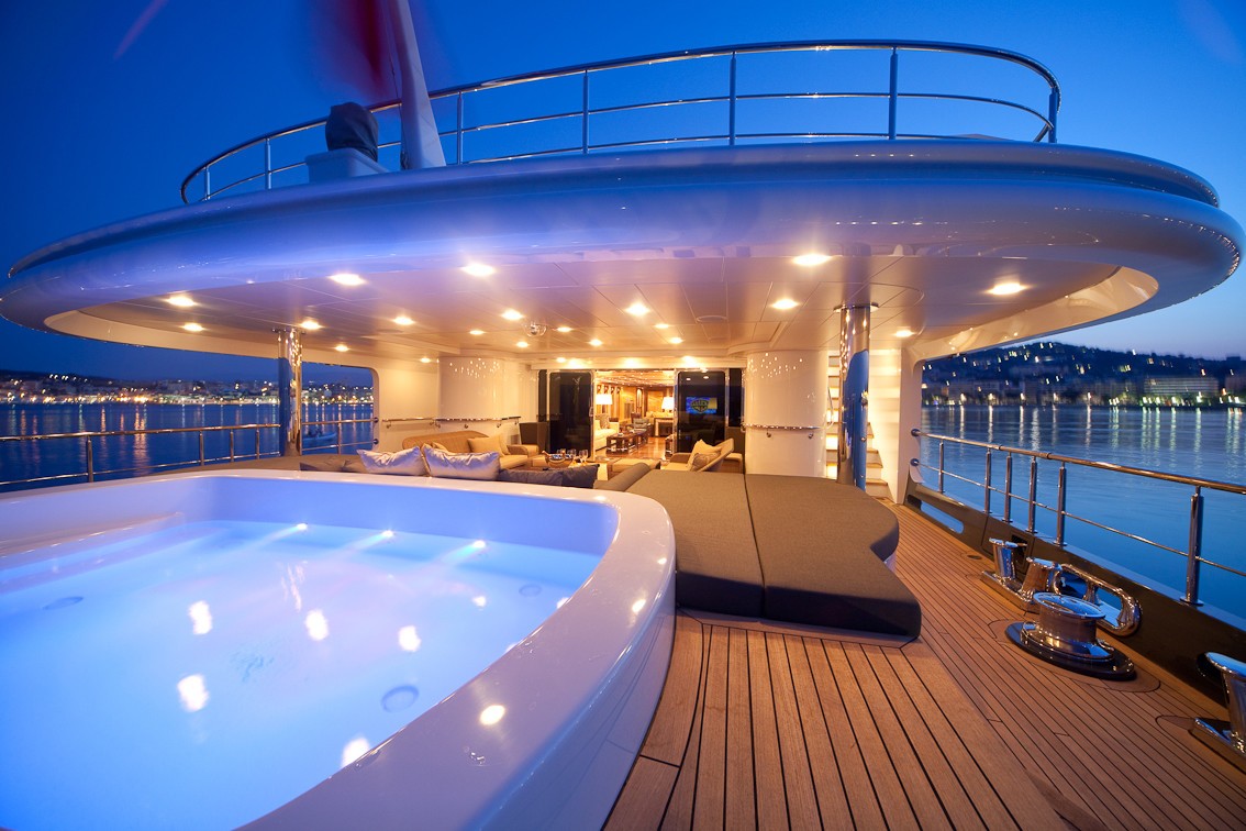 [53m-Yacht-CHAYKA]-1535-166.jpg