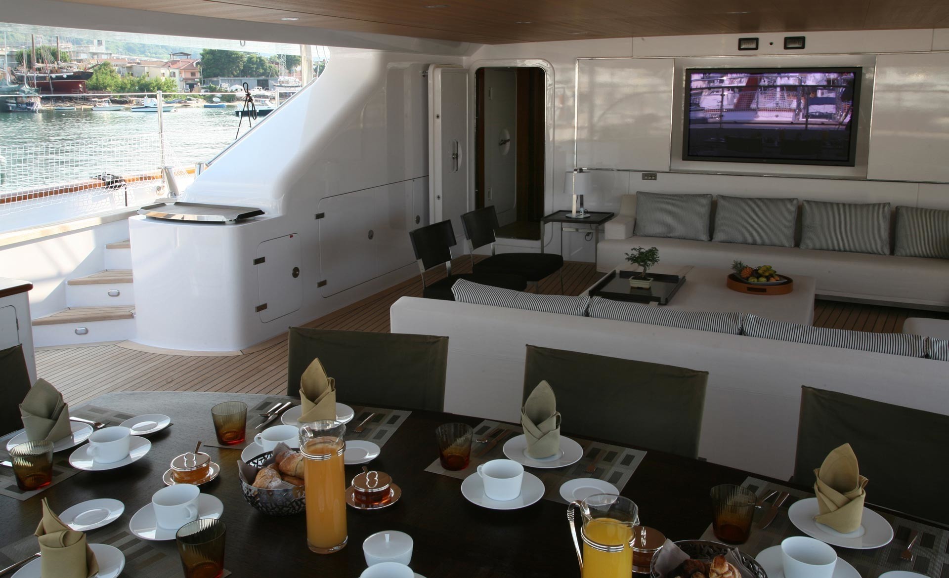 [56m-Yacht-ROSEHEARTY]-1124-206.jpg