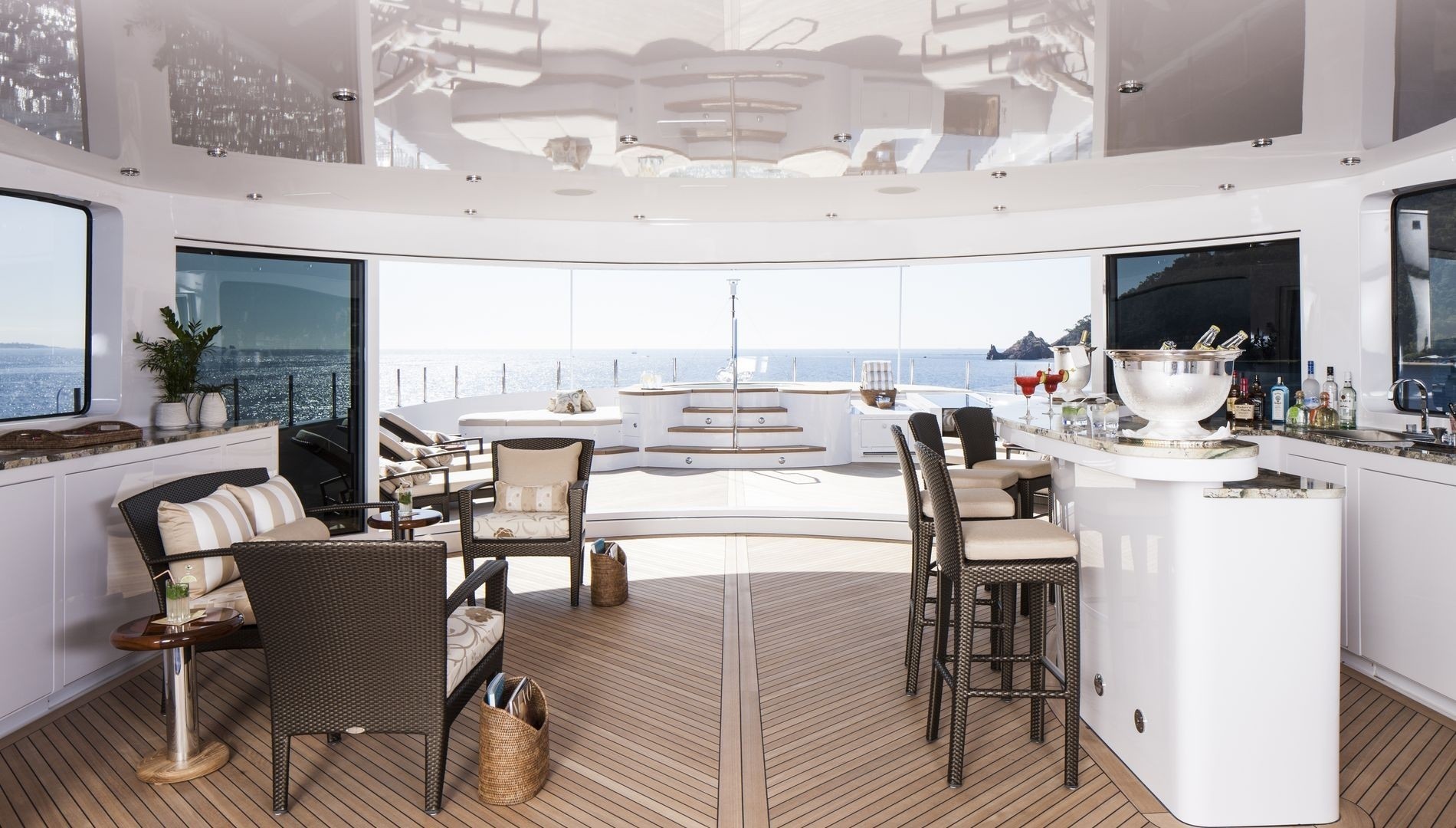 [57m-Yacht-LADY-SARA]-12344-175.jpg