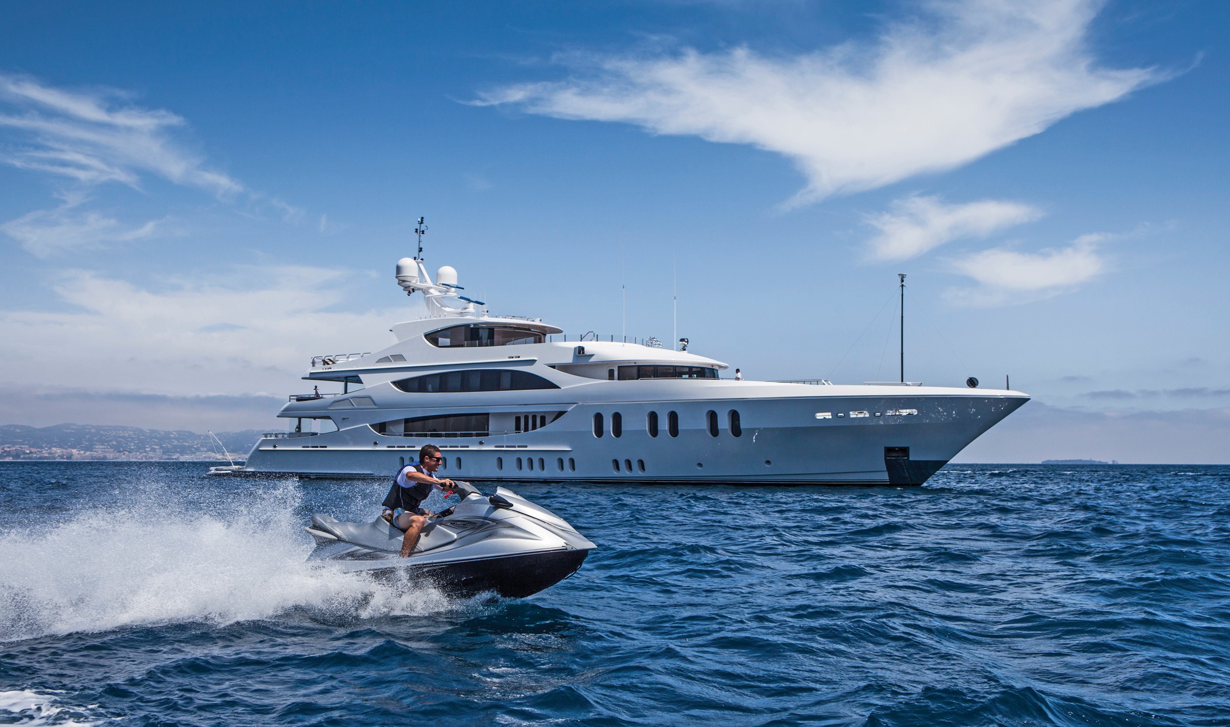 [57m-Yacht-LADY-SARA]-12344-198.jpg