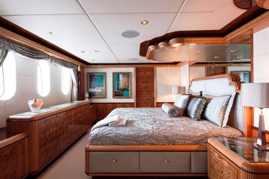 [57m-Yacht-LADY-SARA]-12344-199.jpg