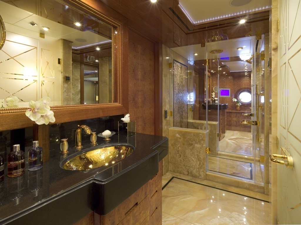 [57m-Yacht-LADY-SHERIDAN]-11723-147.jpg