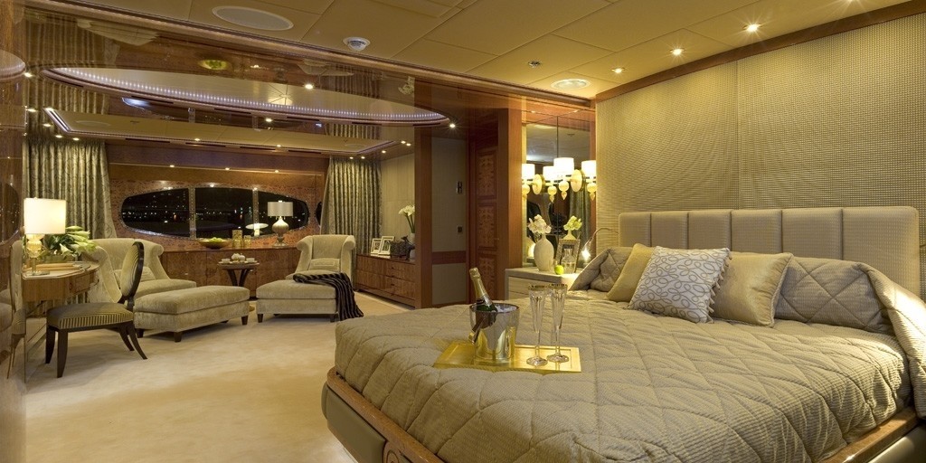 [57m-Yacht-LADY-SHERIDAN]-11723-8.jpg