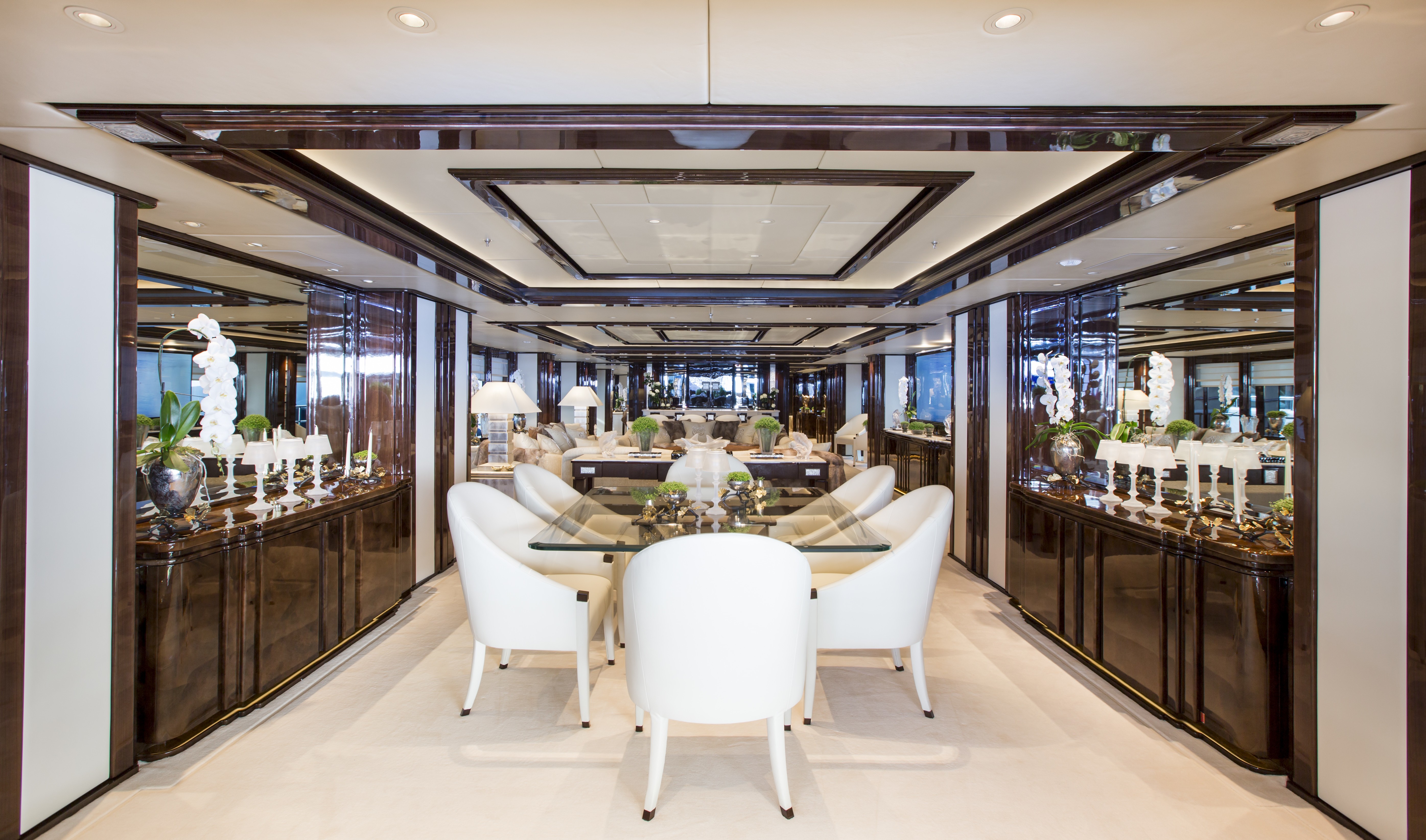 [58m-Yacht-ILLUSION-V]-11616-118.jpg