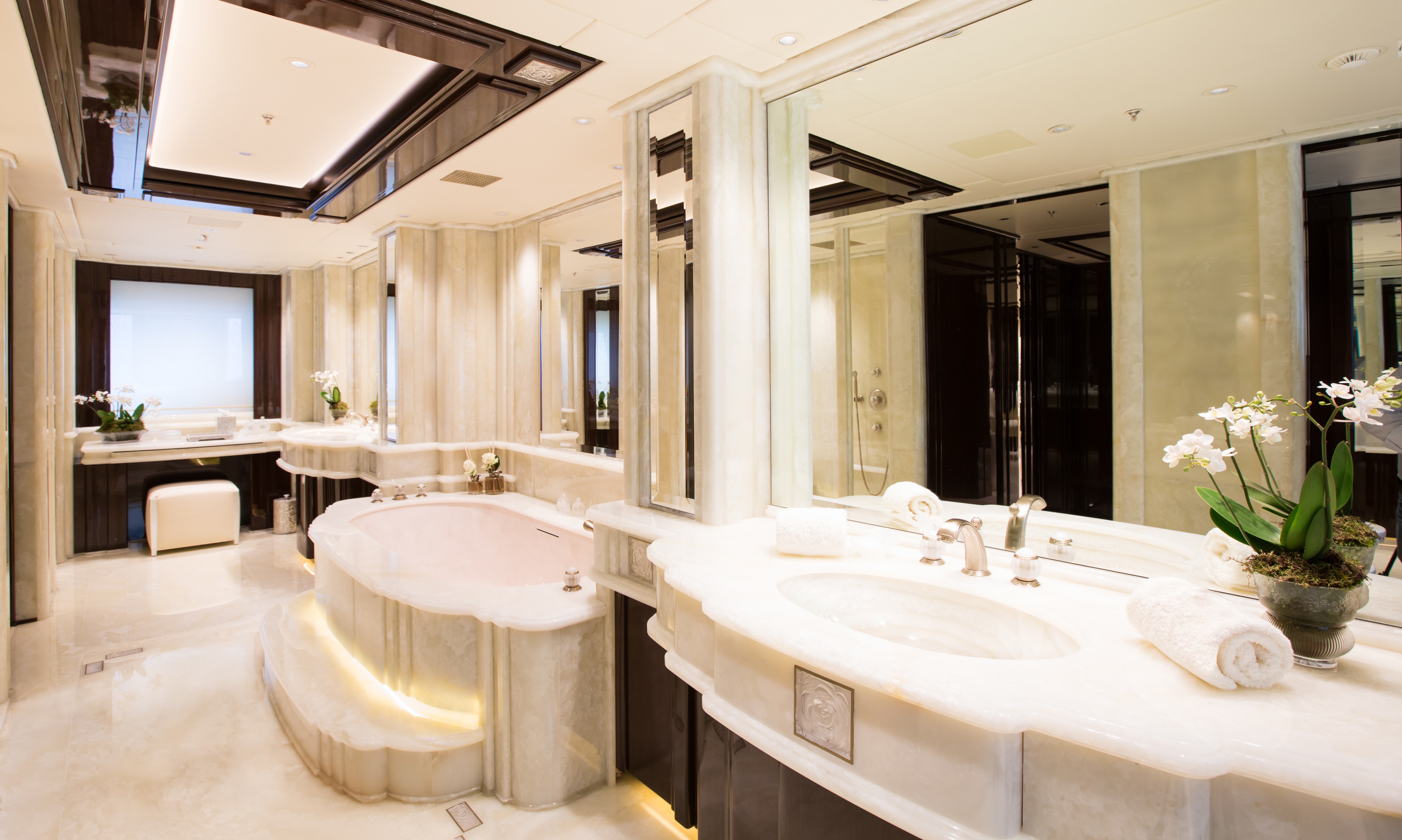 [58m-Yacht-ILLUSION-V]-11616-150.jpg
