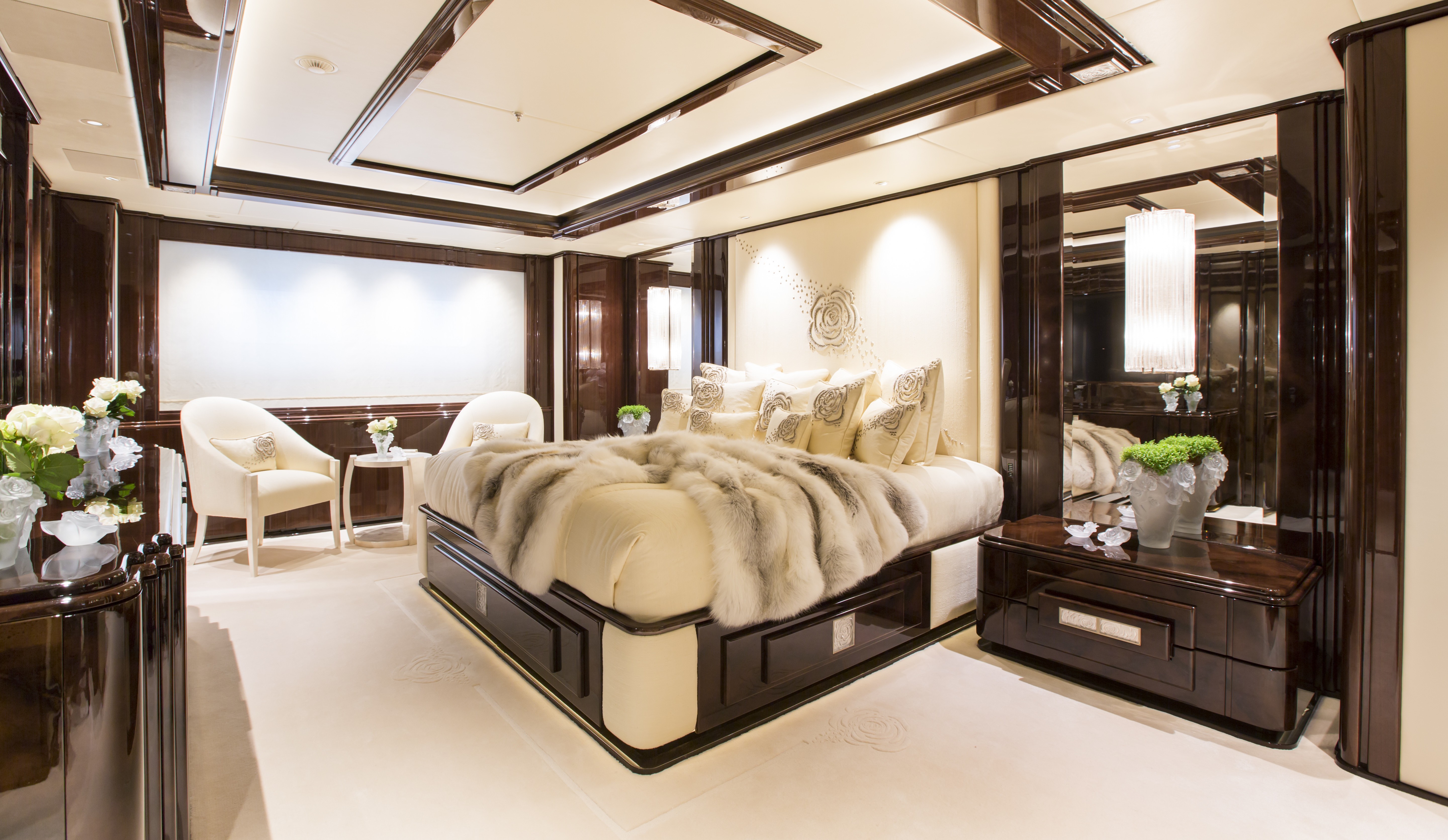[58m-Yacht-ILLUSION-V]-11616-175.jpg