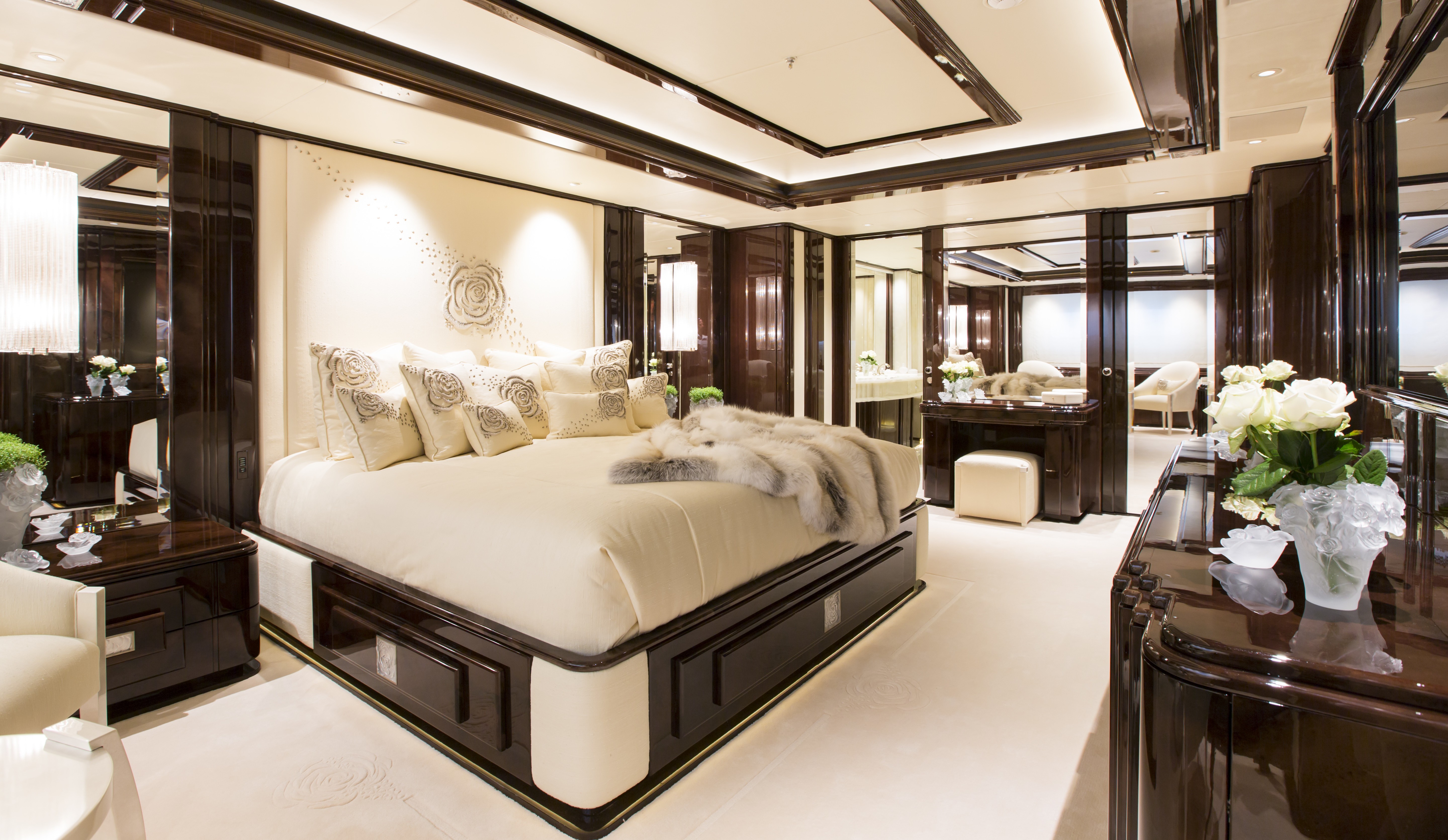 [58m-Yacht-ILLUSION-V]-11616-74.jpg