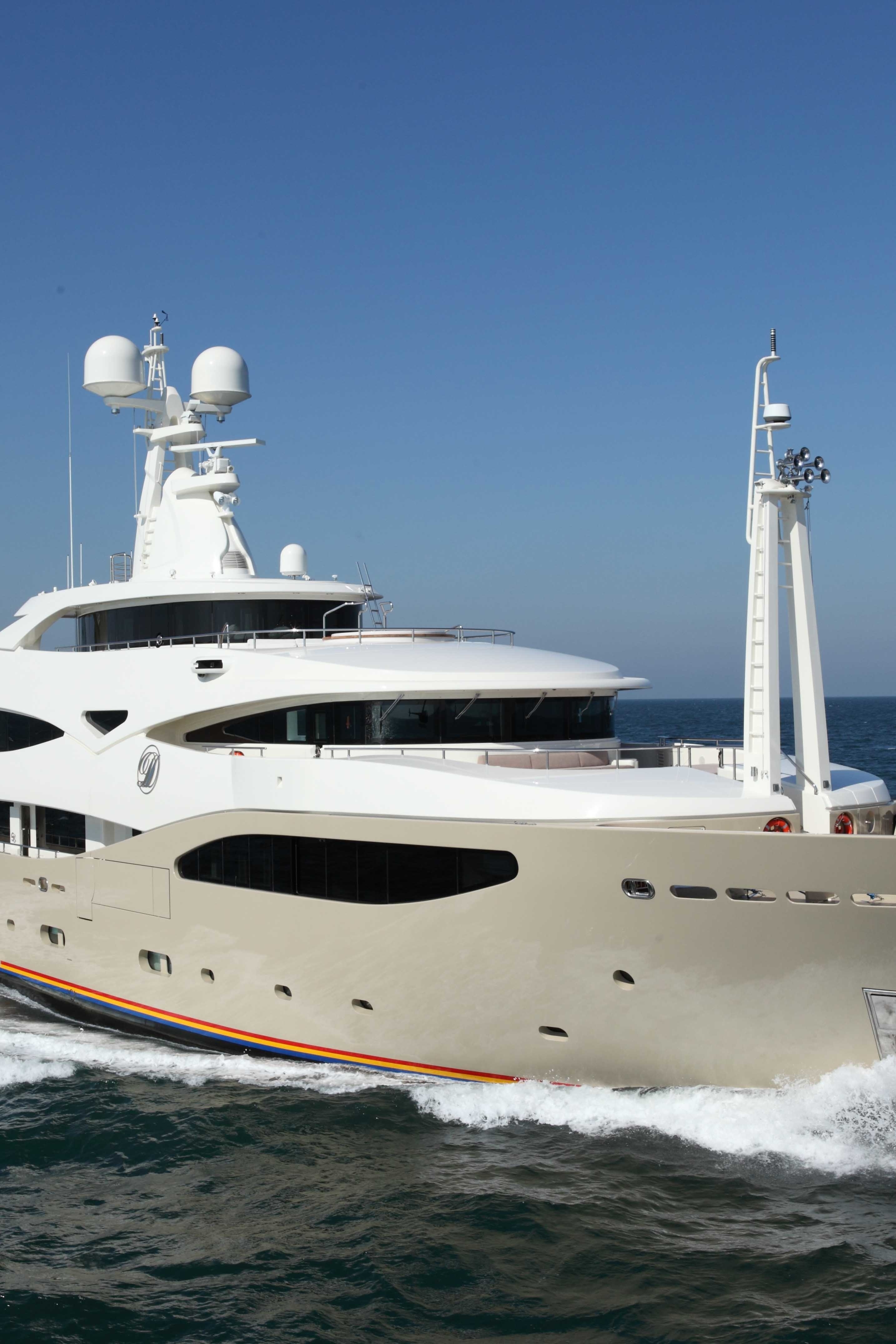 [60m-Yacht-LIGHT-HOLIC]-10548-176.jpg