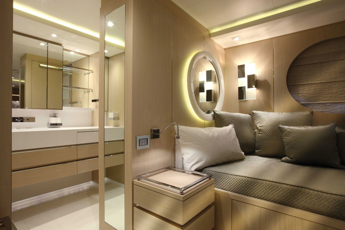 [60m-Yacht-LIGHT-HOLIC]-10548-33.jpg