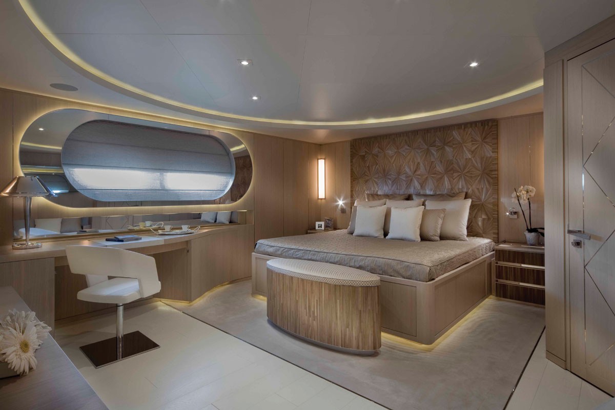 [60m-Yacht-LIGHT-HOLIC]-10548-50.jpg