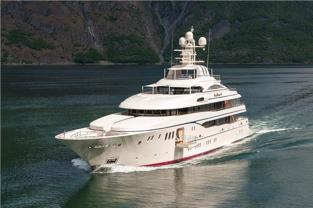 [61m-Yacht-LADY-KATHRYN-V]-12397-121.jpg