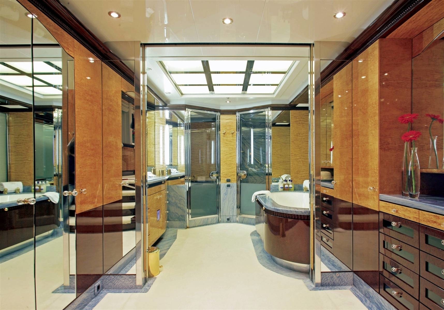 [62m-Yacht-LUCKY-LADY]-1134-101.jpg