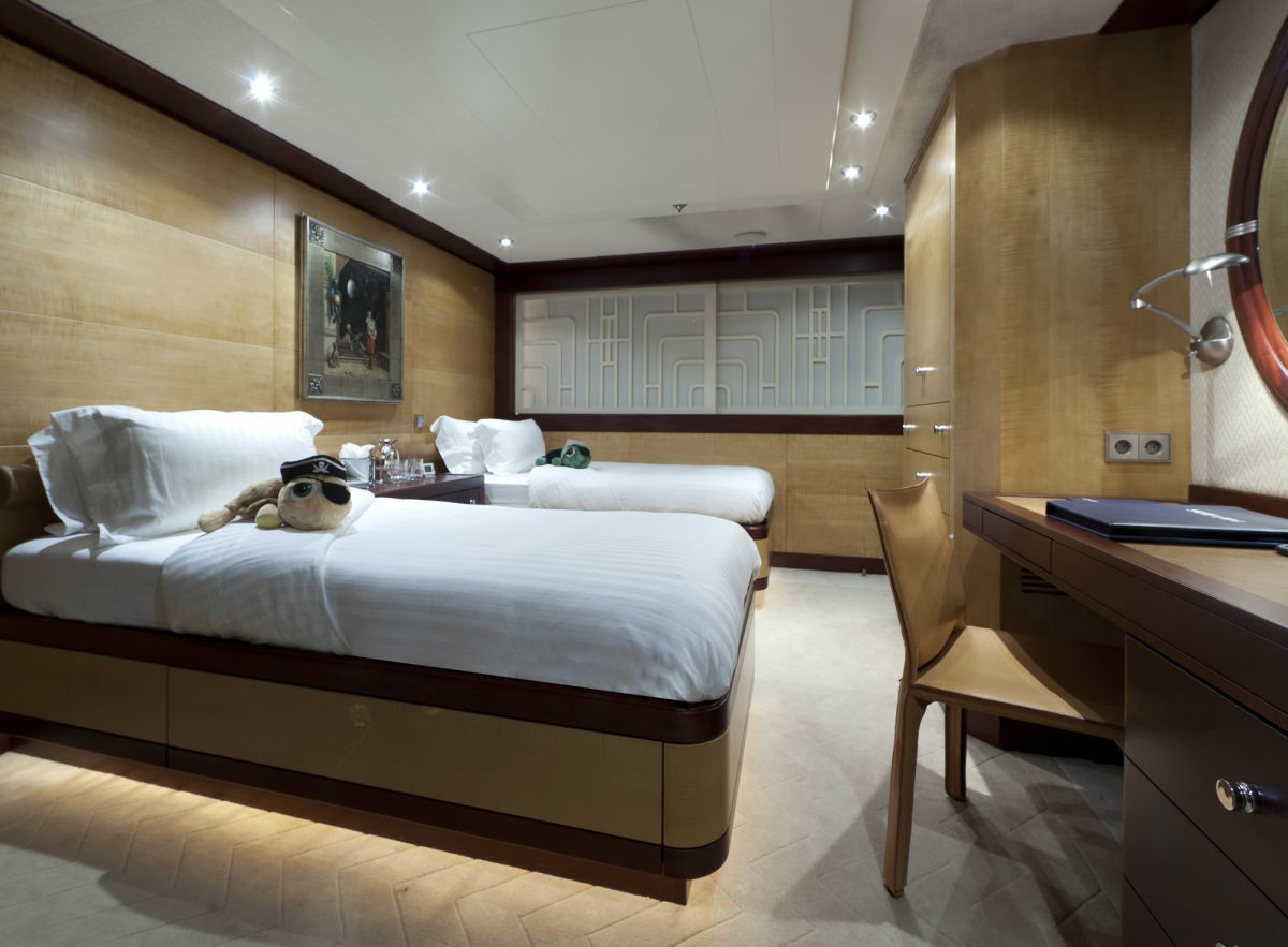 [62m-Yacht-SARAH]-11836-35.jpg