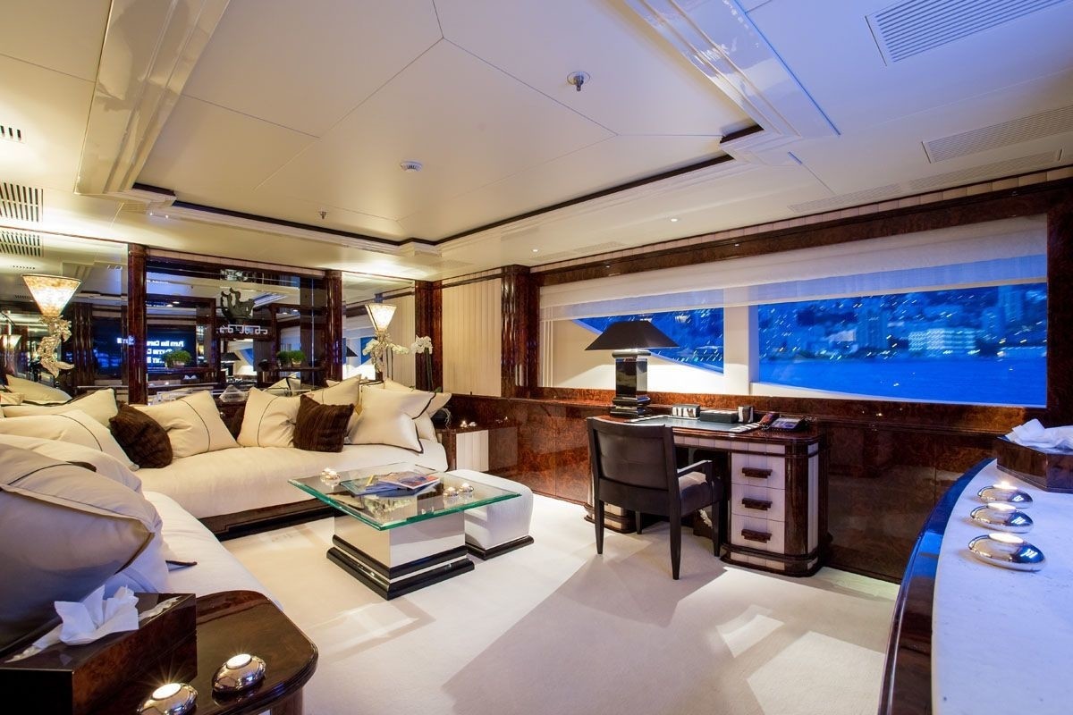 [63m-Yacht-LIONESS-V]-10110-21.jpg