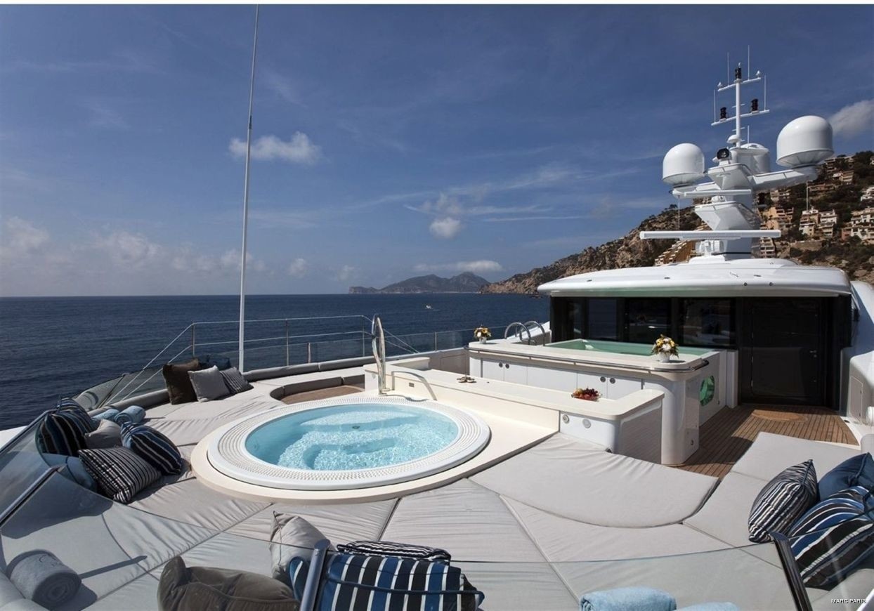 [65m-Yacht-INFINITE-SHADES]-10536-142.jpg