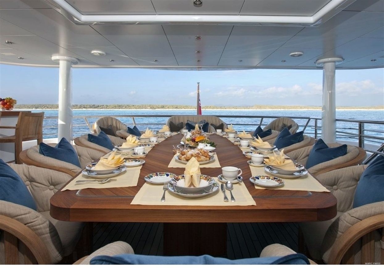 [65m-Yacht-INFINITE-SHADES]-10536-160.jpg