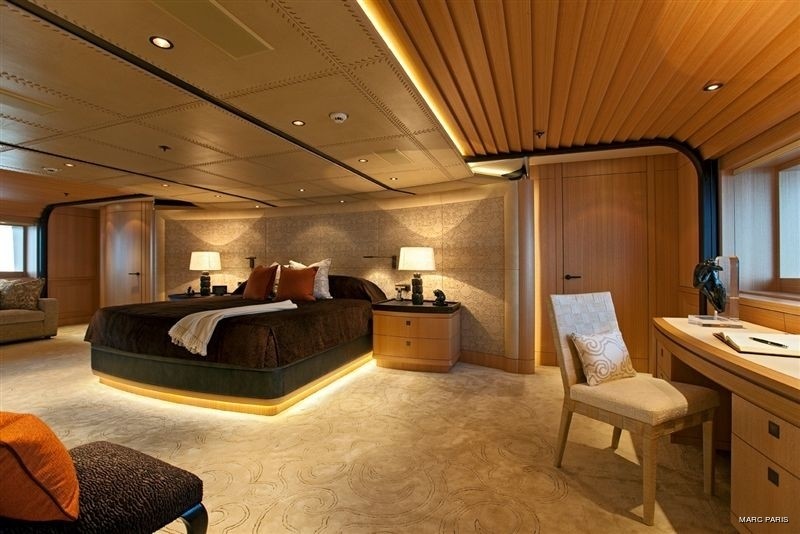 [65m-Yacht-INFINITE-SHADES]-10536-198.jpg