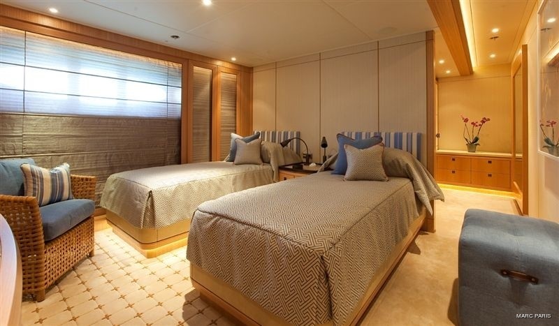 [65m-Yacht-INFINITE-SHADES]-10536-4.jpg