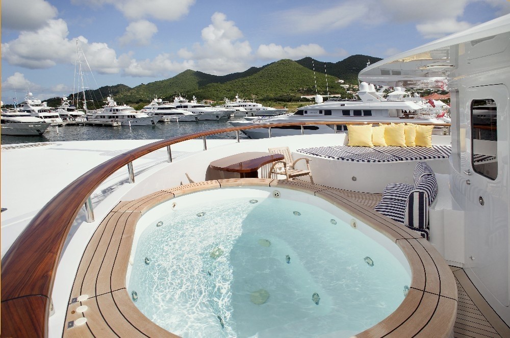 [70m-Yacht-FREEDOM]-1058-134.jpg