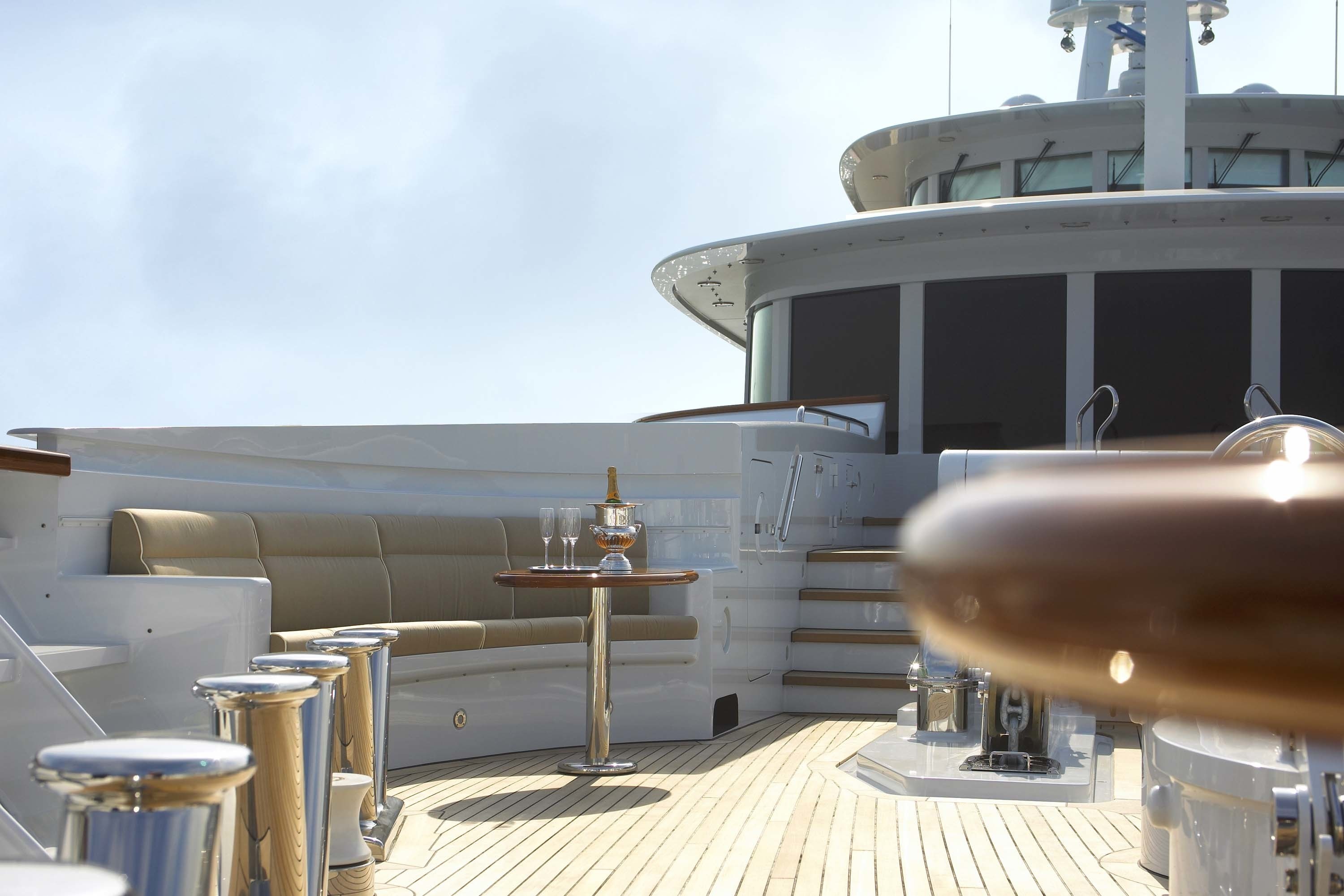 [71m-Yacht-UTOPIA]-1119-114.jpg