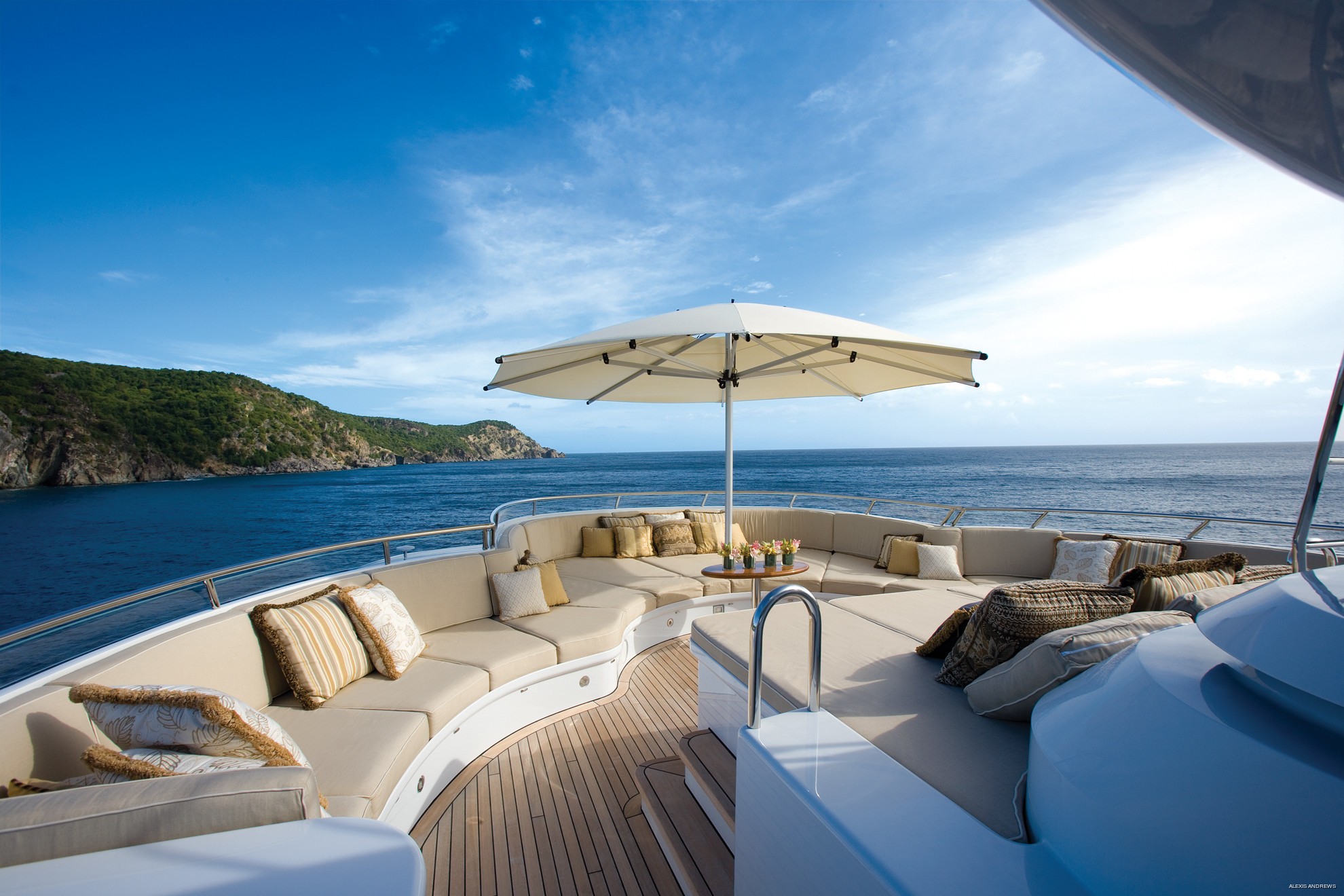 [71m-Yacht-UTOPIA]-1119-125.jpg