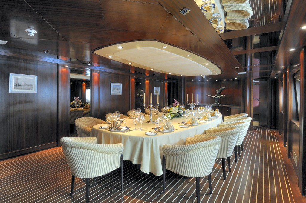 [89m-Yacht-LAUREN-L]-1040-127.jpg