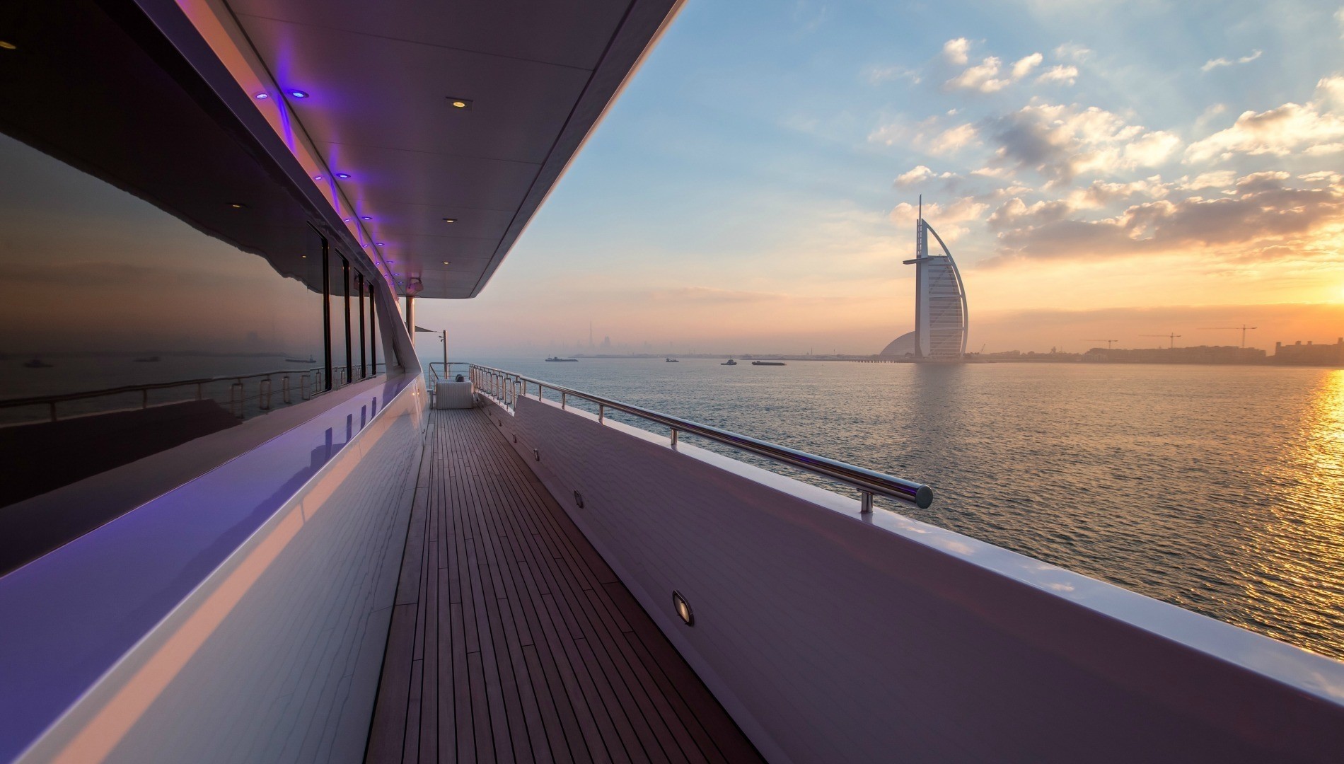 [91m-Yacht-MOONLIGHT-II]-1229-111.jpg