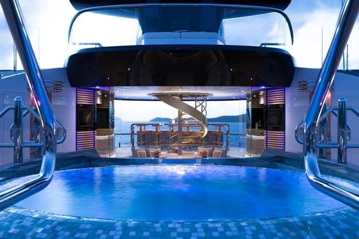 [95m-Yacht-KISMET]-12391-31.jpg