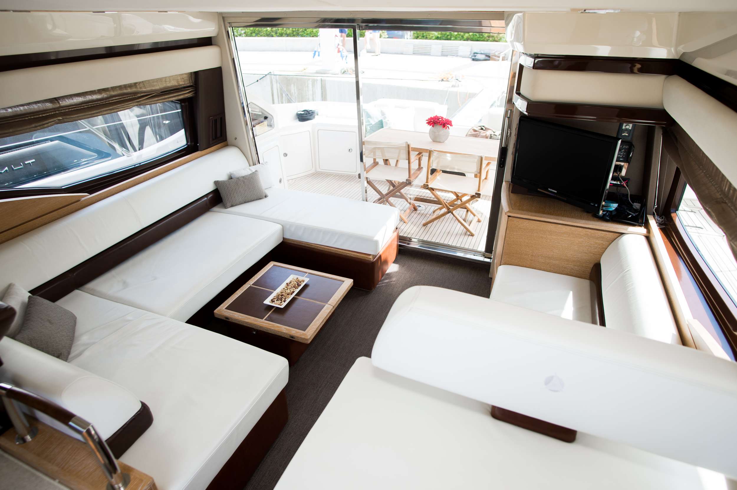 [AZIMUT--MOTOR-YACHT]-166-4.jpg