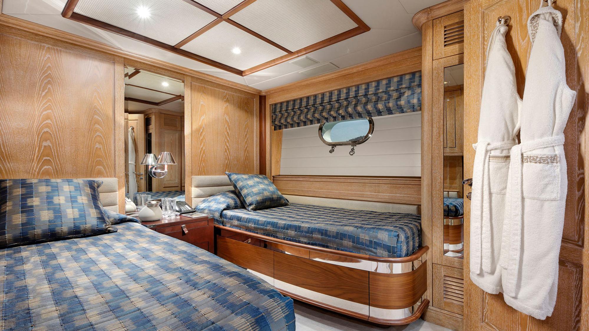 [BENETTI-QUEST]-1425-10.jpg