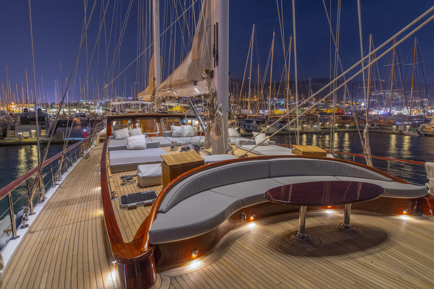 [CHARTERSAILING-YACHT-HIC-SALTA]-1158-38.jpg