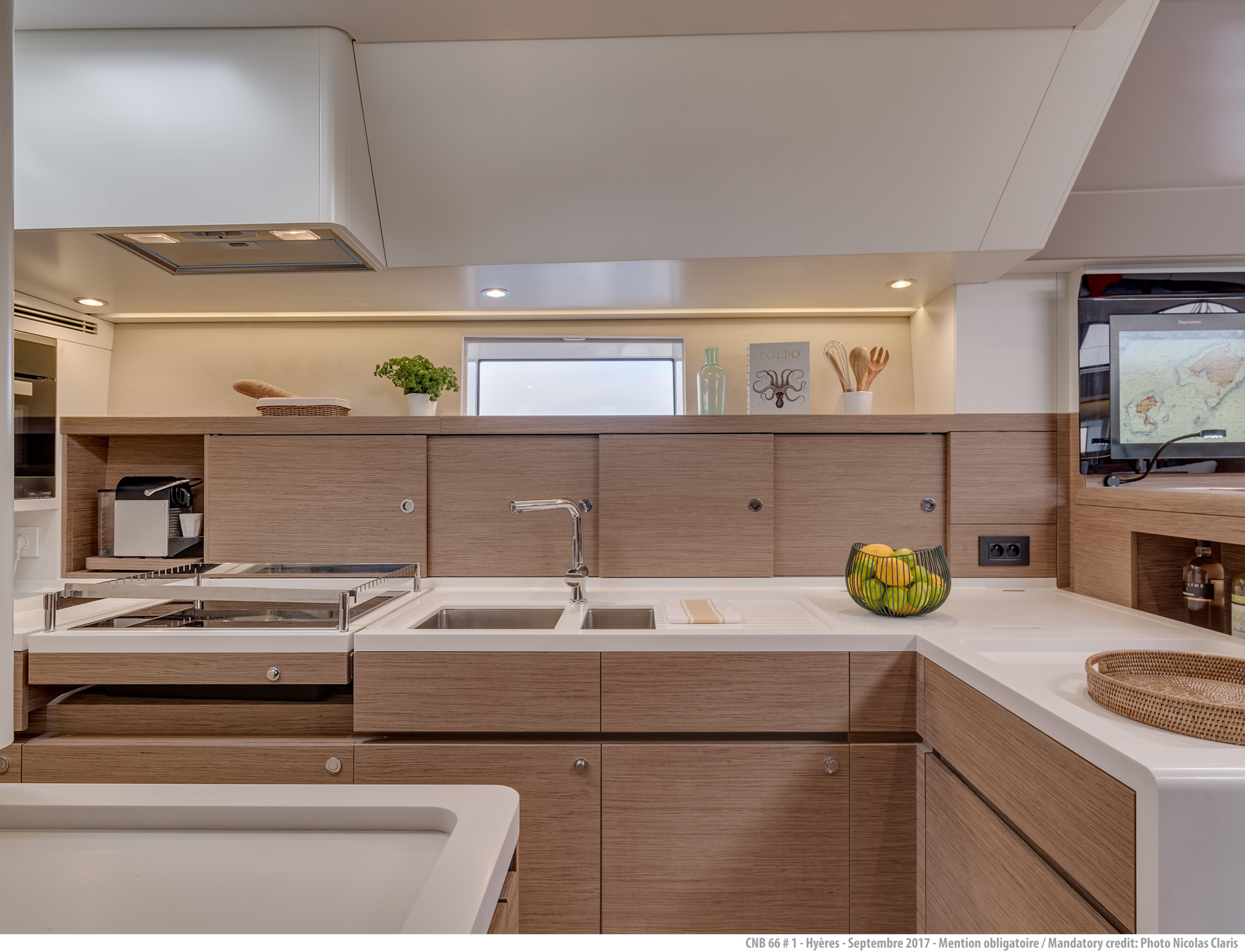 [CNB]-13050-19.jpg