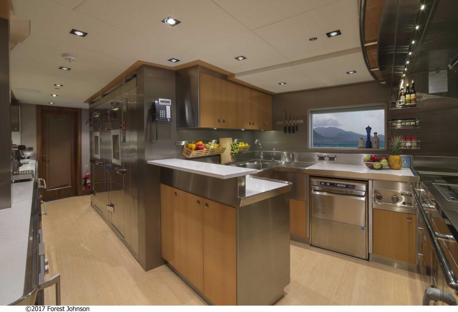 [CRESCENT--LUXURY-SUPERYACHT]-11979-41.jpg