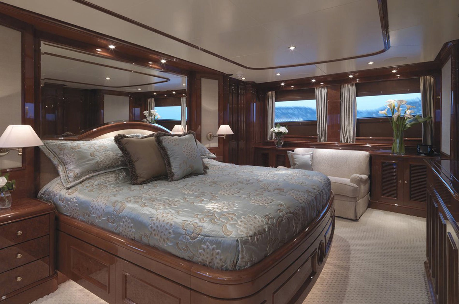 [DISTRACTION]-1272-6.jpg