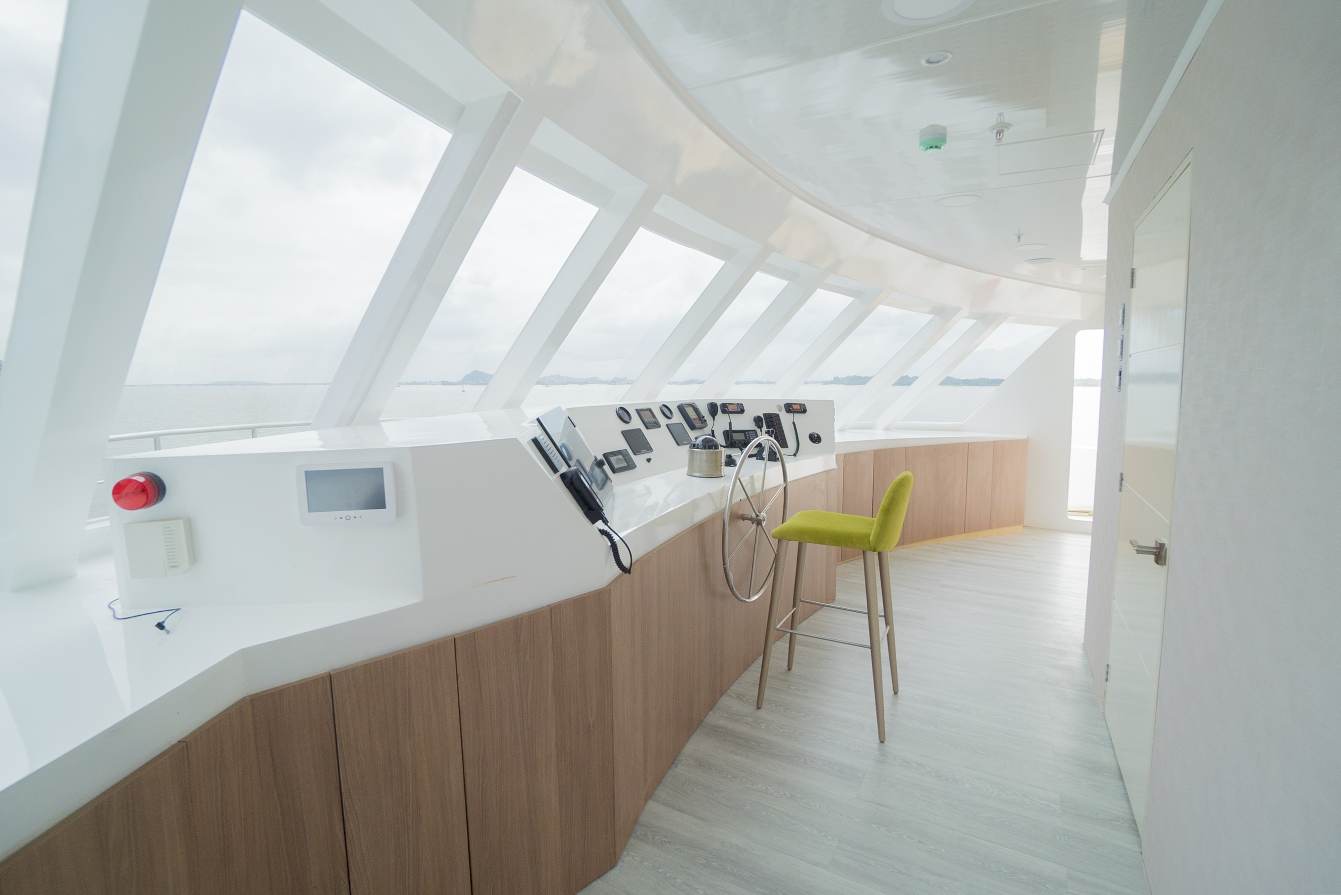 [ELITE-CATAMARAN]-12850-2.jpg