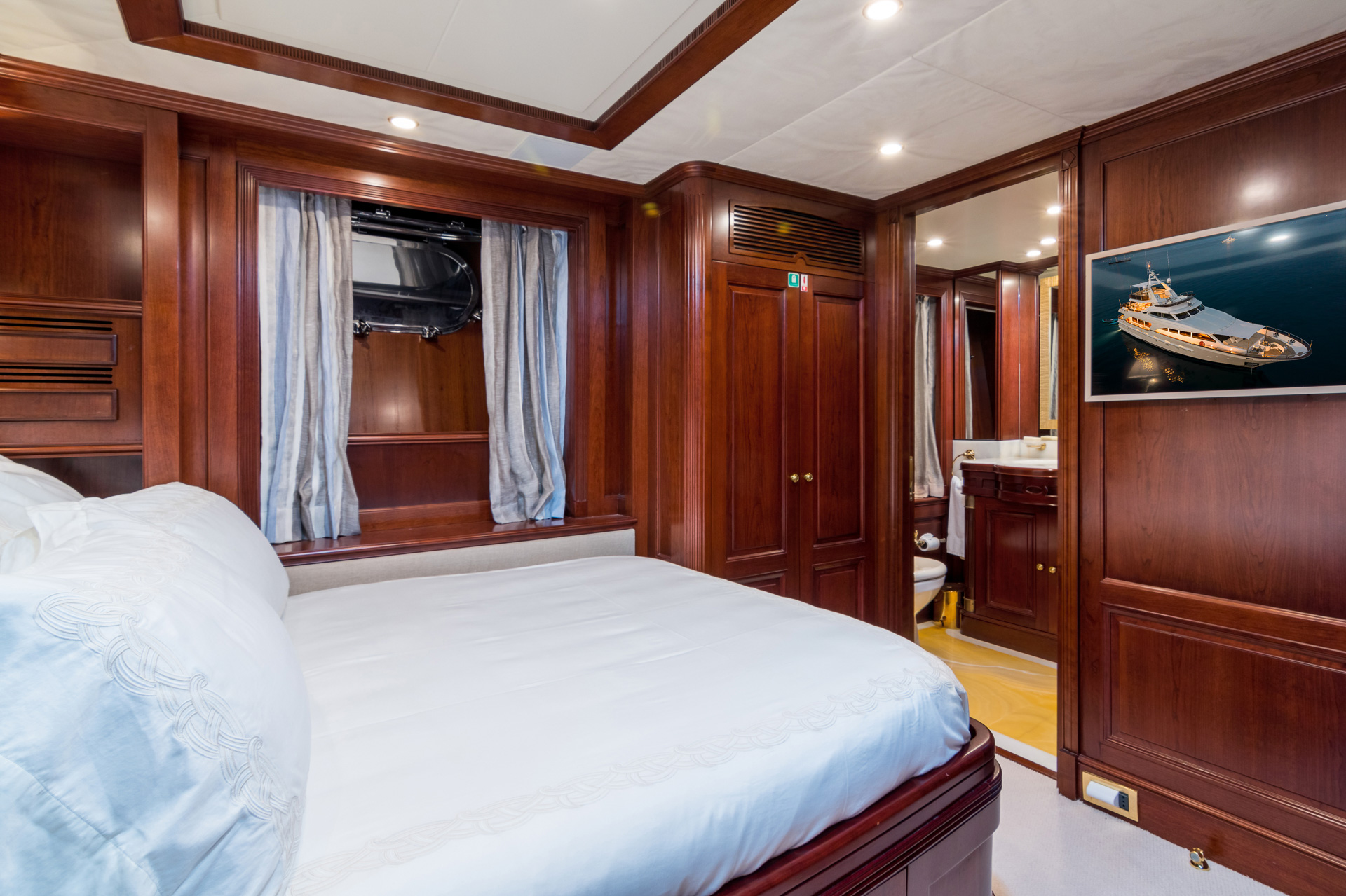 [ENDLESS-SUMMER-BENETTI-M]-15334-10.jpg