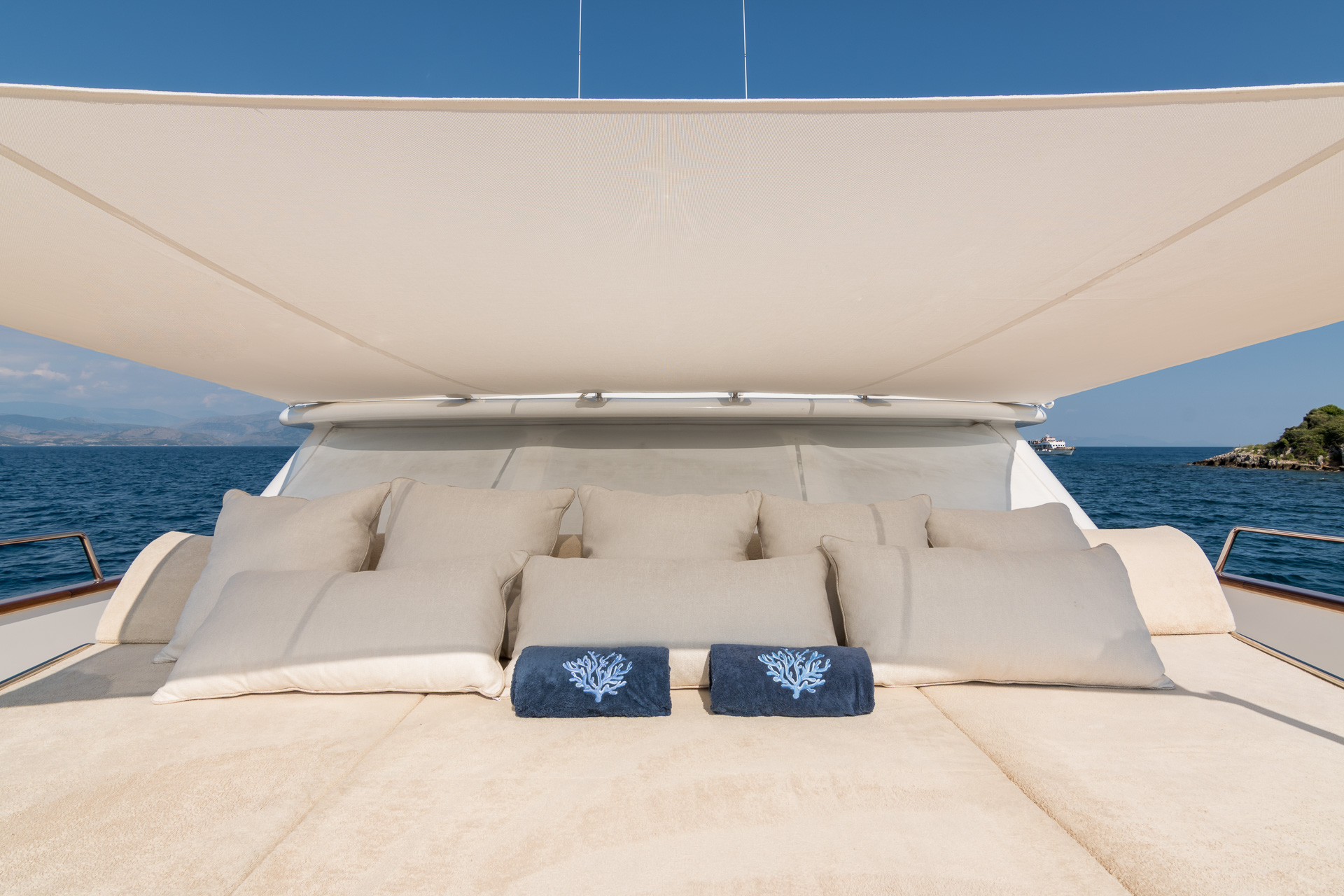 [ENDLESS-SUMMER-BENETTI-M]-15334-36.jpg