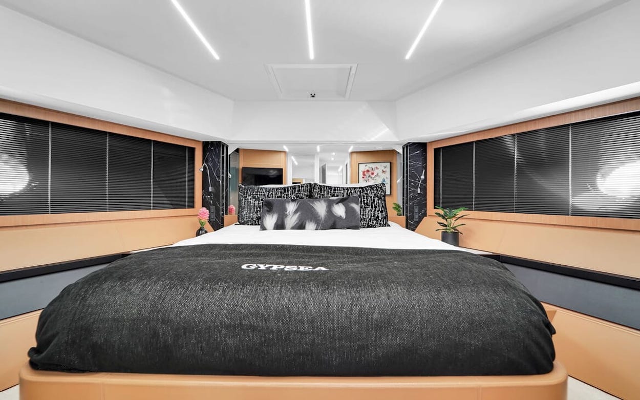 [GYPSEA-EX-VIBE-ROOM]-14839-6.jpg