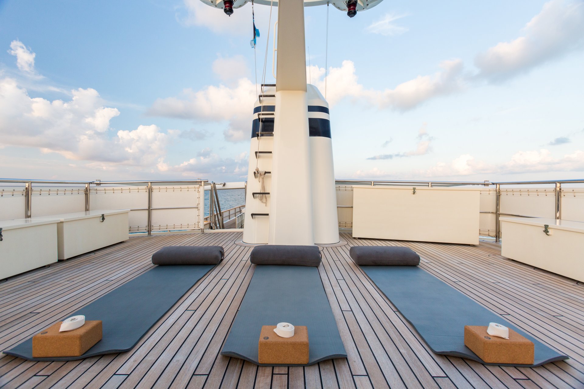 [LUXURY-CHARTER-YACHT-PUTTY-VI-EX-TURMOIL]-1360-7.jpg