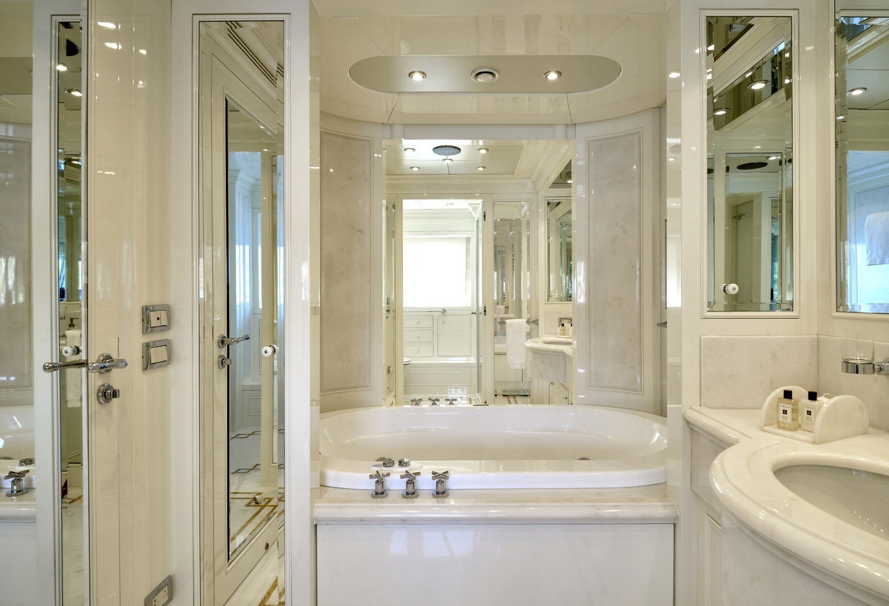 [LUXURY-YACHT-ANDALE]-1220-30.jpg