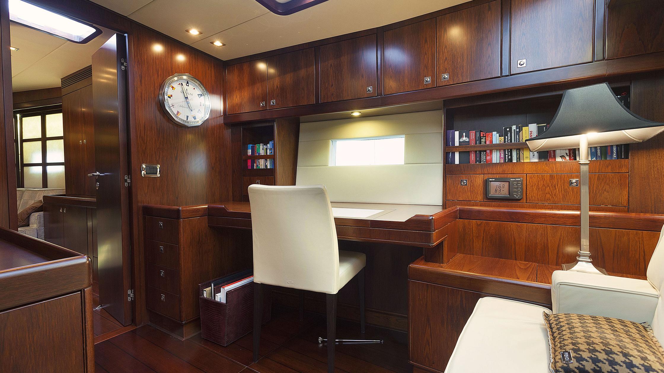 [LUXURY-YACHT-FARANDWIDE]-1259-15.jpg