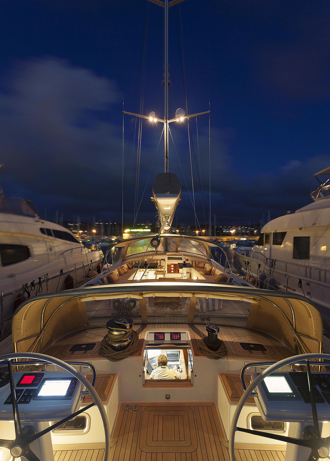[LUXURY-YACHT-FARANDWIDE]-1259-3.jpg