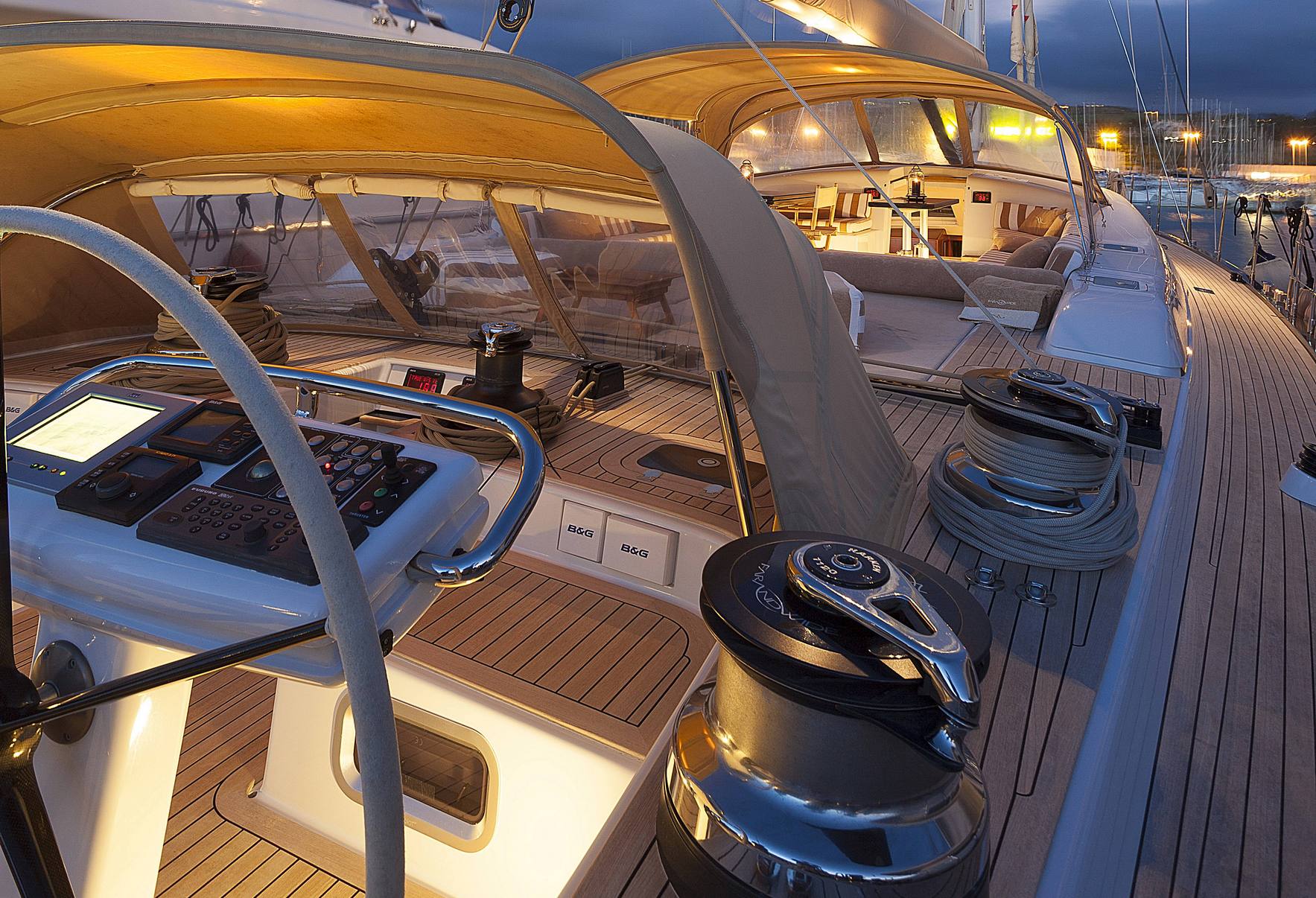[LUXURY-YACHT-FARANDWIDE]-1259-4.jpg