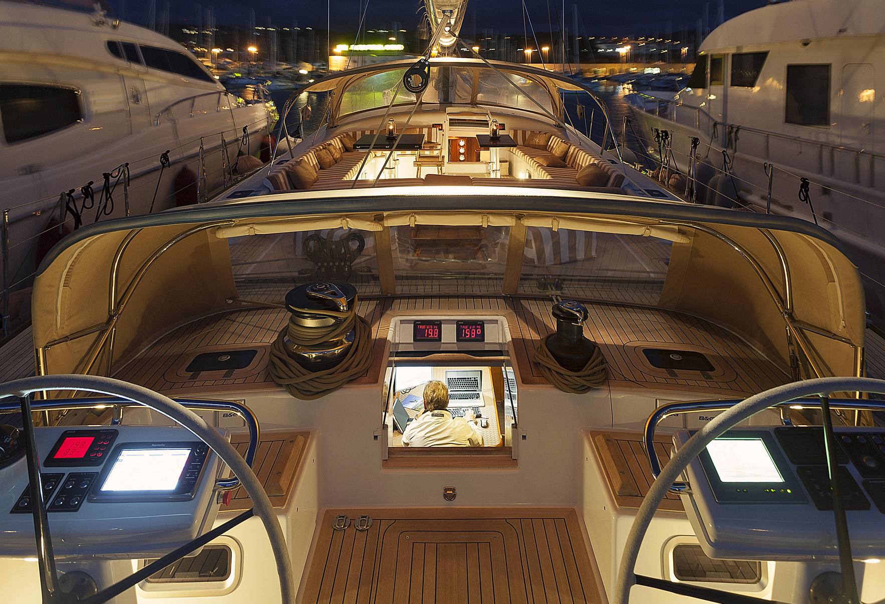 [LUXURY-YACHT-FARANDWIDE]-1259-6.jpg
