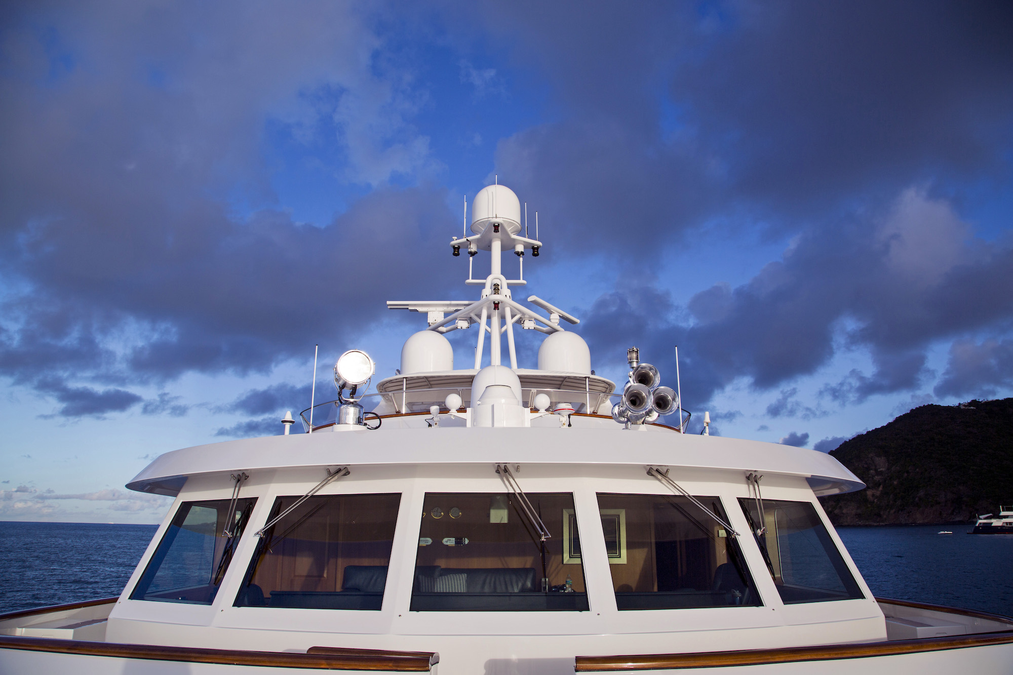 [LUXURY-YACHT-INEVITABLE]-1461-13.jpg