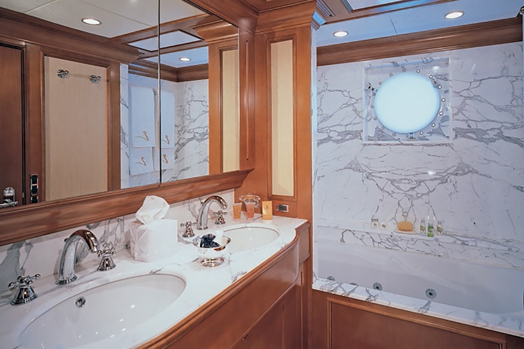 [LUXURY-YACHT-INSIGNIA]-1178-48.jpg