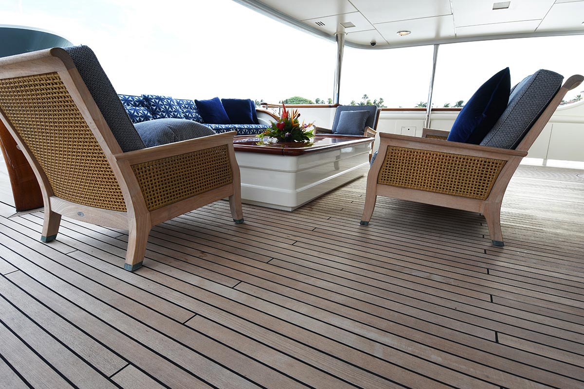[LUXURY-YACHT-LADY-IN-BLUE]-1016-24.jpg