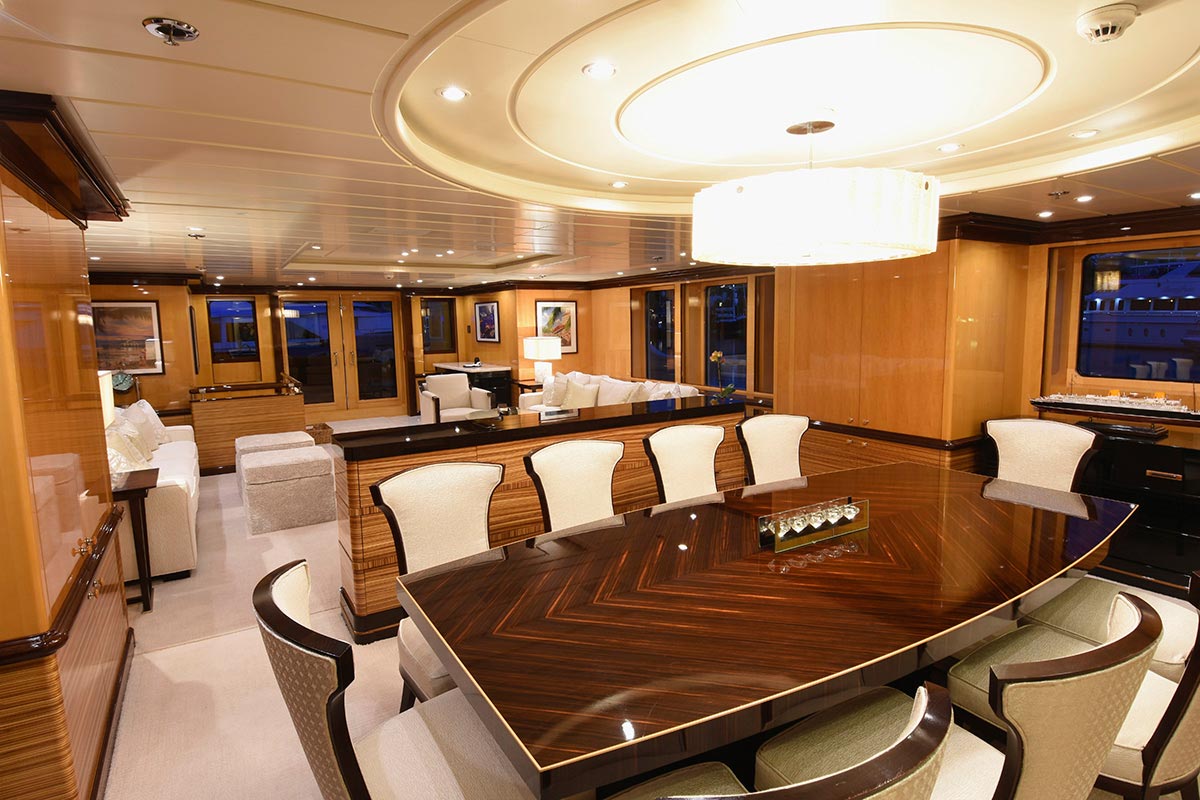 [LUXURY-YACHT-LADY-IN-BLUE]-1016-37.jpg