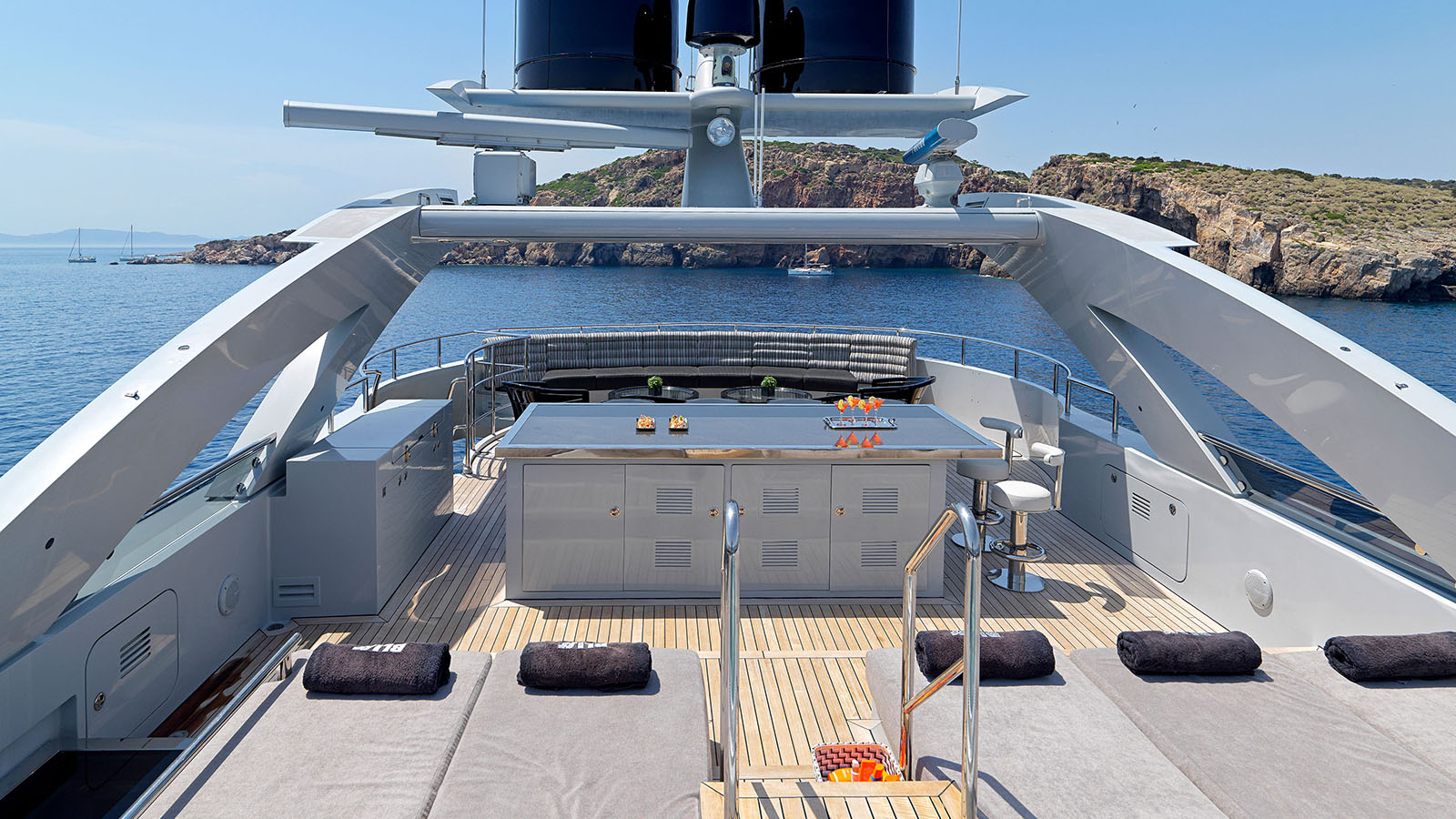 [LUXURY-YACHT-ONE-O-ONE--O]-1466-5.jpg
