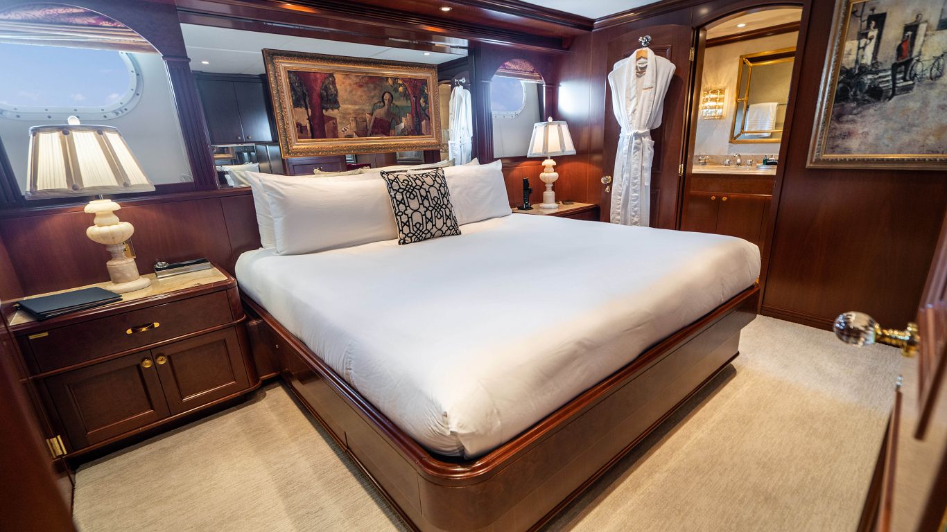 [LUXURY-YACHT-RELENTLESS]-1380-50.jpg